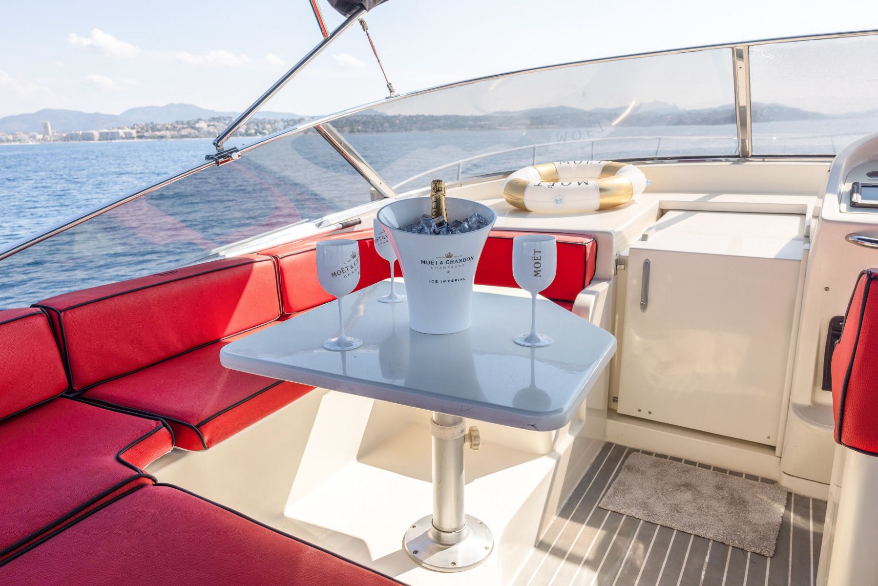 Location yachts BAIA ZERO 43