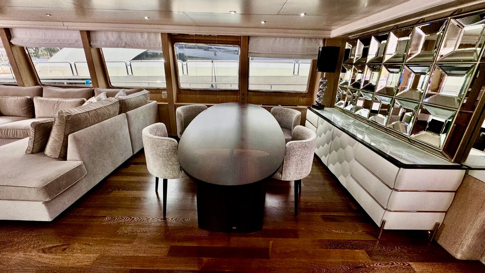 Location yachts Technomarine 103