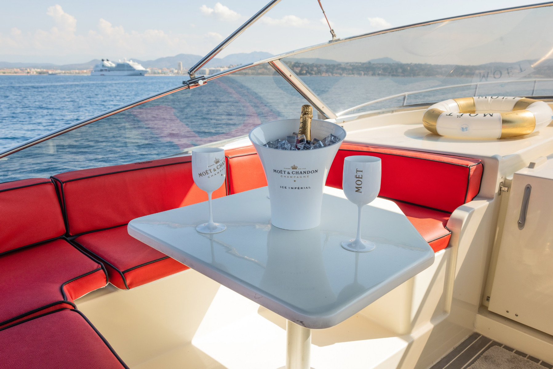 Location yachts BAIA ZERO 43